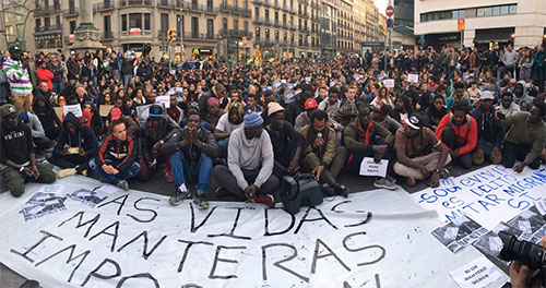 Protesta por la muerte de un vendedor ambulante Protestas en Madrid por la muerte de un vendedor ambulante